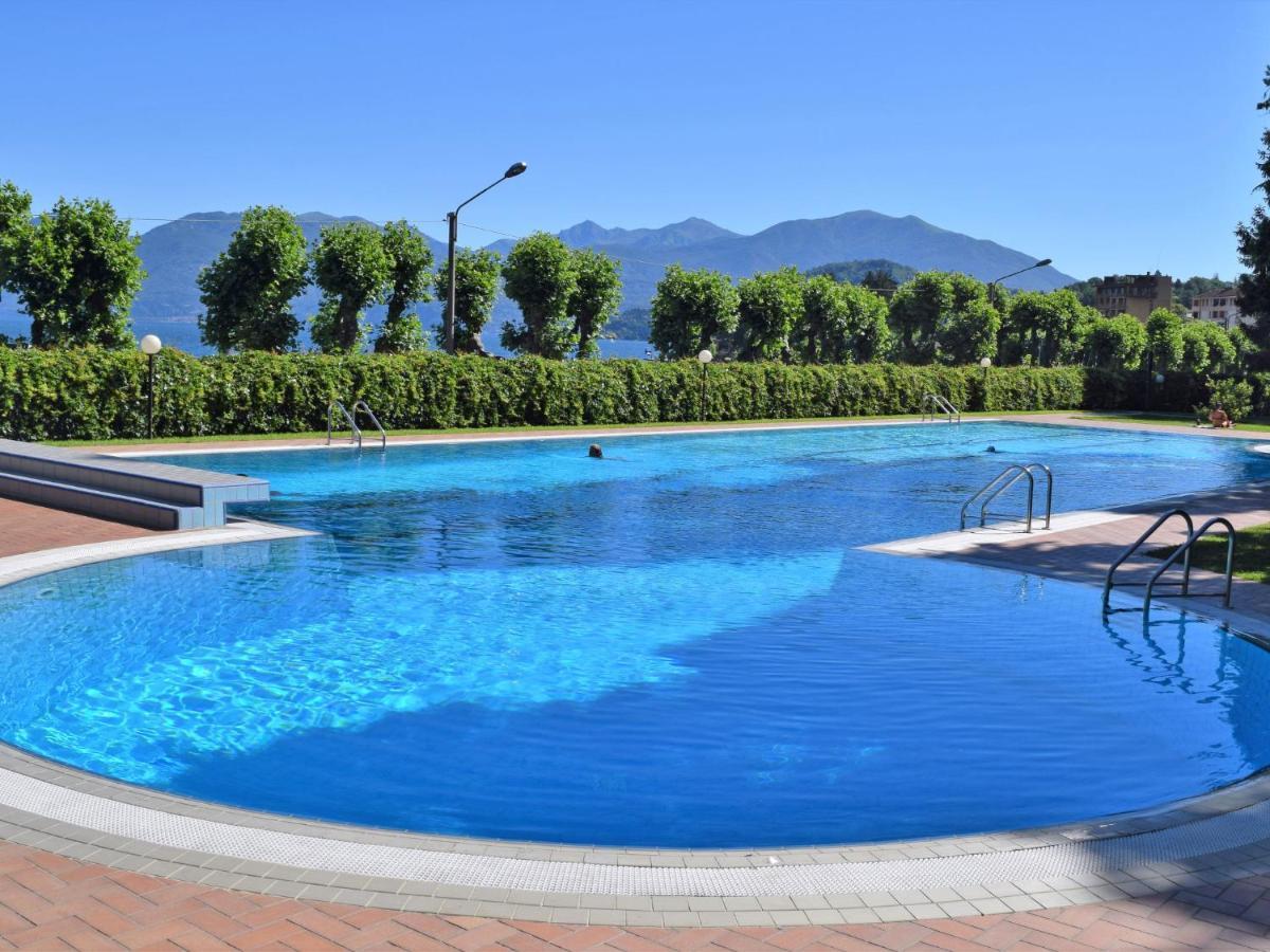 Apartment Hermitage-5 By Interhome Porto Valtravaglia Bagian luar foto
